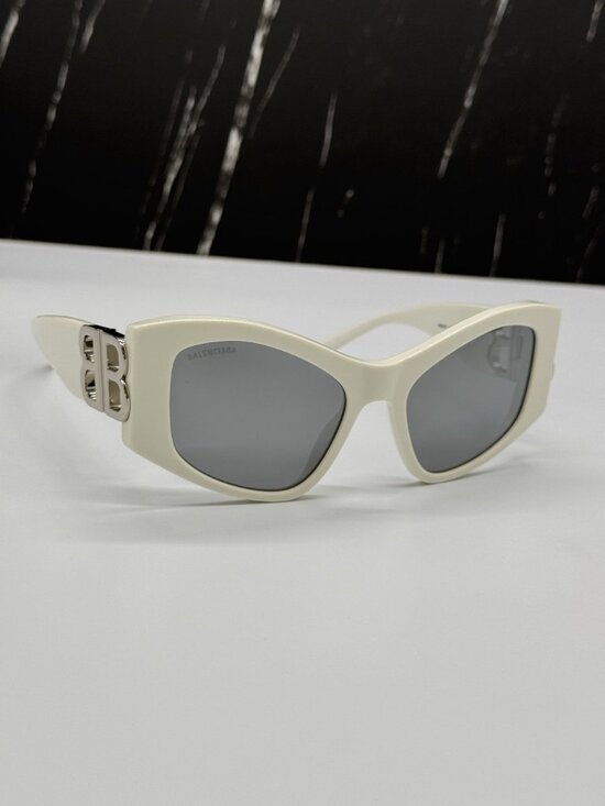 NEW BALENCIAGA BB0287S 006 WHITE CAT EYE WOMEN SUNGLASSES BALENCIAGA EYEWEAR main image 3